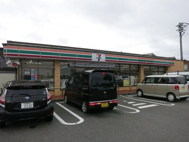 セブン-イレブン 岡崎西蔵前町まで350m