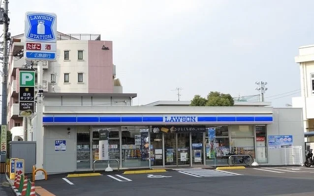 ローソン　広島東本浦町店まで70m