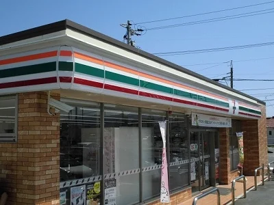セブンイレブン旭町店まで800m