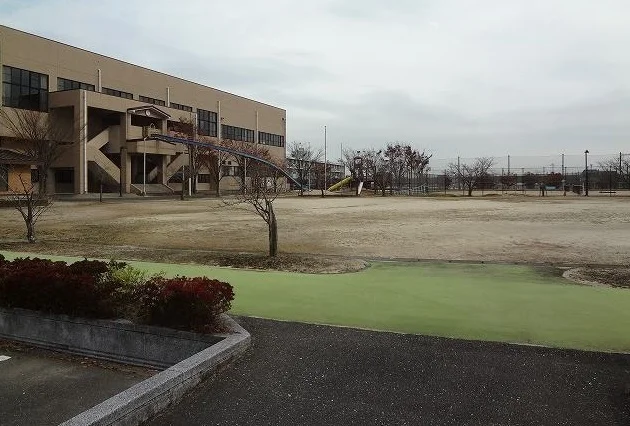 芦刈運動公園まで450m
