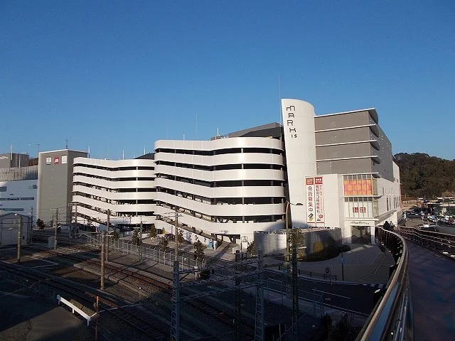 マークイズ静岡まで1100m