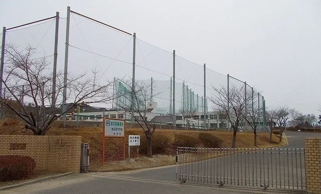岩沼市立岩沼西中学校まで1600m