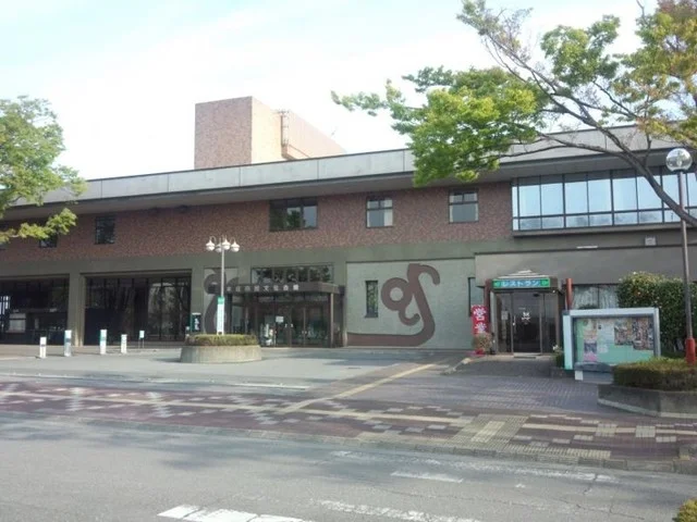 本庄文化会館まで1700m