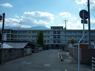 西条南中学校様まで1100m