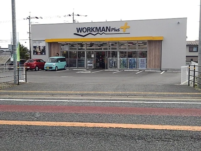 ワークマンプラス鳥栖店まで450m