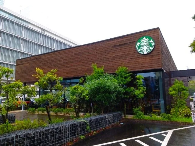 スターバックスコーヒーまで450m