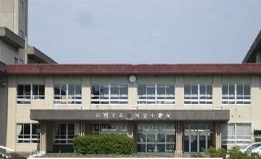 阿賀小学校まで450m