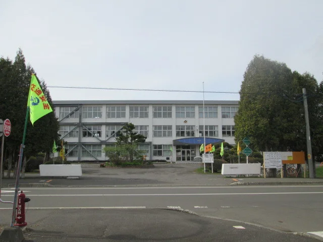 恵庭市立恵庭中学校まで130m
