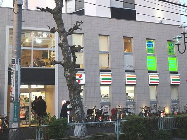 セブン　さいたま上木崎2丁目店まで650m