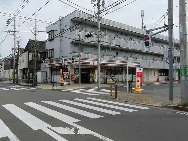 セブンイレブンまで750m