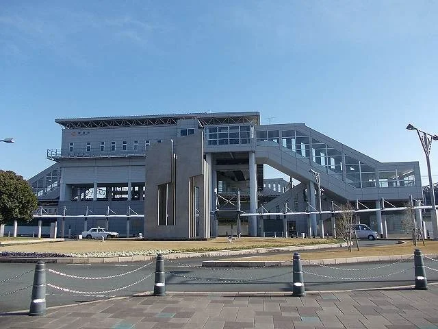 JR愛野駅まで350m