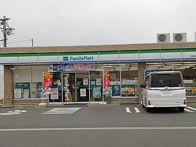 ファミリーマート 袋井山科上店まで500m
