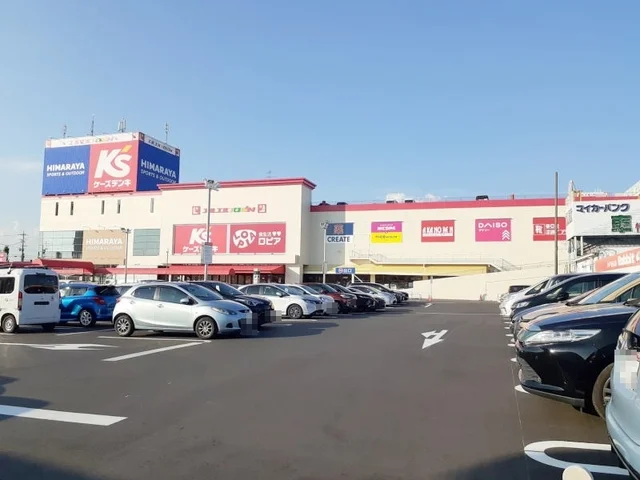 エルエルタウンまで3000m