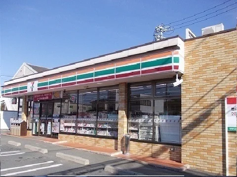 セブンイレブン様まで650m