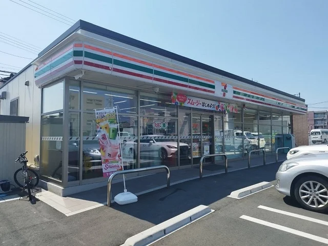 セブンイレブンまで50m
