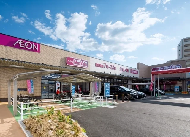 マックスバリュ左京山店まで61m