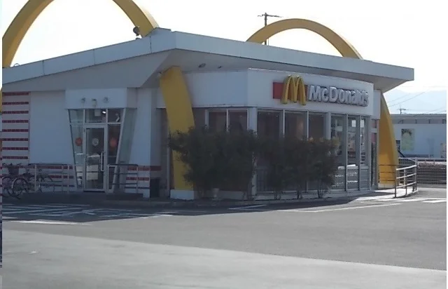 マクドナルド十川店さんまで1800m
