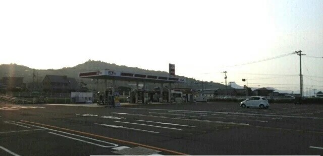 ガソリンスタンドさんまで150m