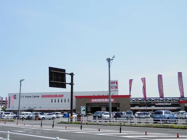 ハンズマンまで450m