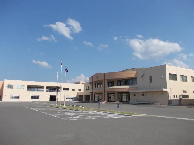 横手北中学校まで750m
