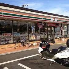 セブンイレブン秩父巴川橋店まで550m