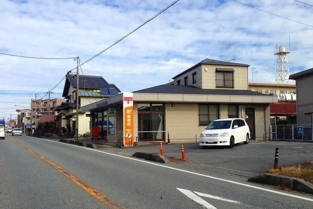 御殿場富士岡郵便局まで1400m