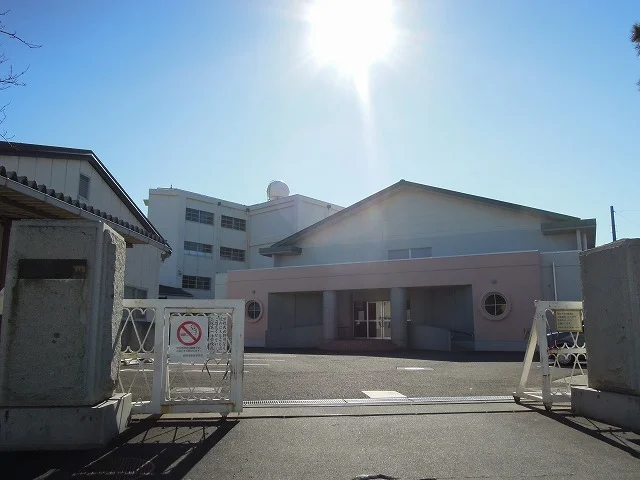 静岡市立清水三保第一小学校まで250m