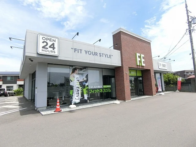 フィットイージー大垣東店まで270m