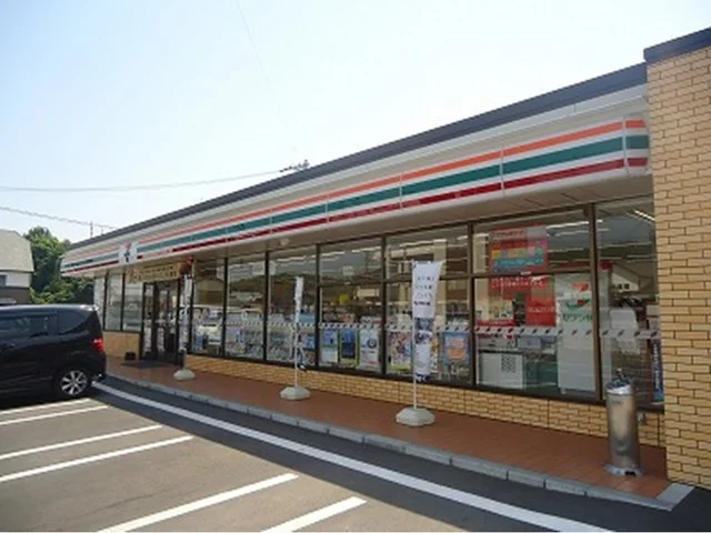 セブンイレブン倉敷市立短大前店まで750m