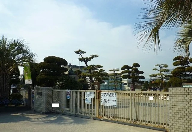 西阿知小学校まで500m