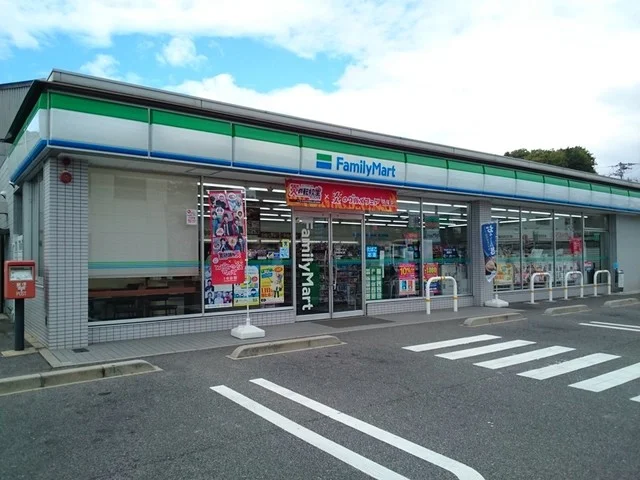 ファミリーマート児島団地口店まで210m