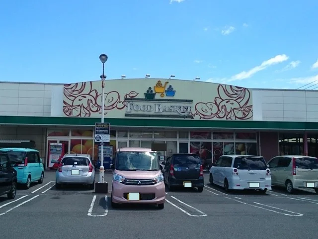 ニシナまで300m