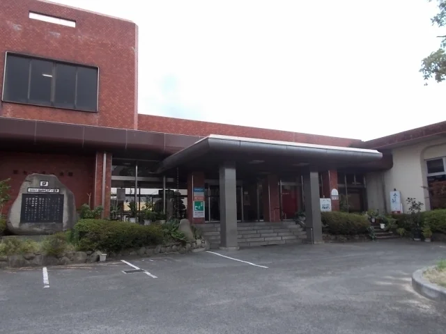 福山卸センター簡易郵便局まで350m