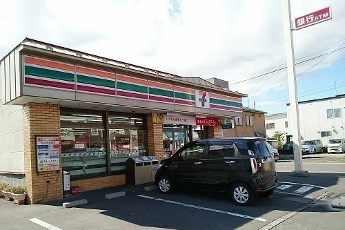 セブンイレブン春光１条店まで600m