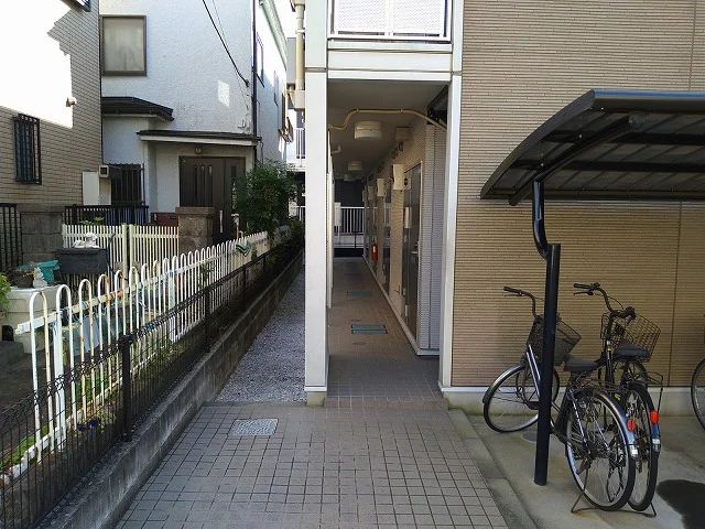玄関側通路