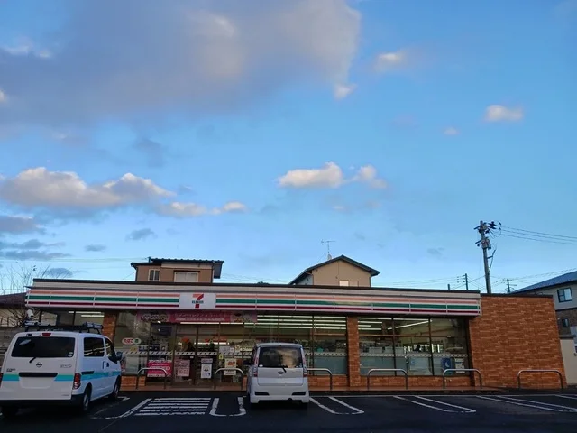 セブンイレブン富谷太子堂店まで350m