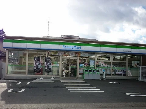 ファミリーマート郡山台新二丁目まで700m