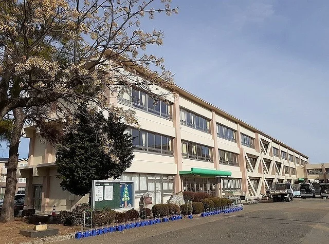 水戸市立吉田小学校まで600m