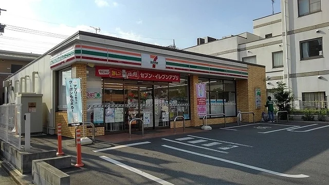 セブン　さいたま田島3丁目店まで210m