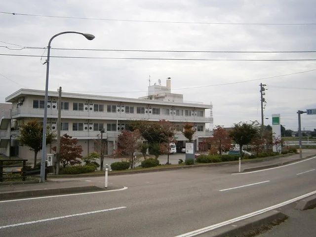 サンバリー福岡病院まで750m