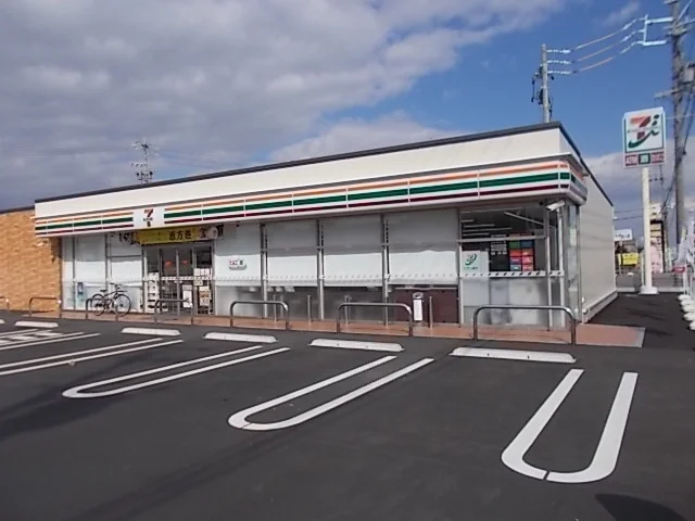 セブンイレブン岐阜北鶉5丁目店まで240m