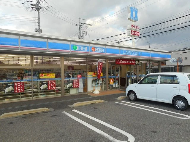 ローソン守山勝部５丁目店まで490m