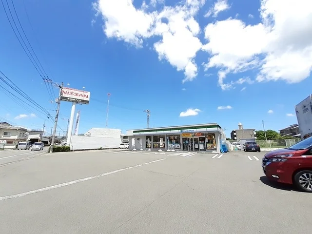 ファミリーマート 中村具同店まで650m
