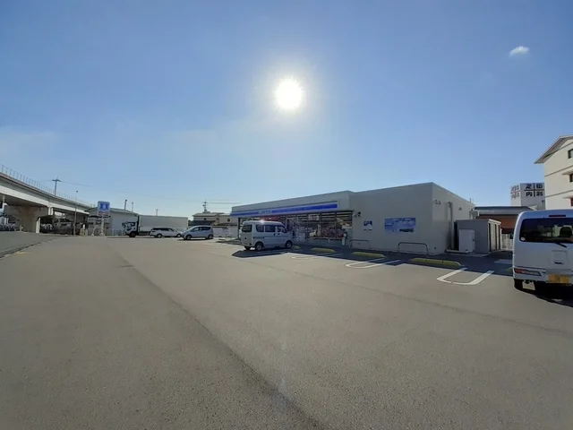 ローソン 野市町西野東店まで400m