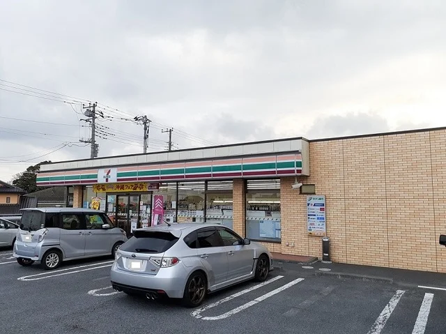 セブンイレブン　殿山町店まで750m