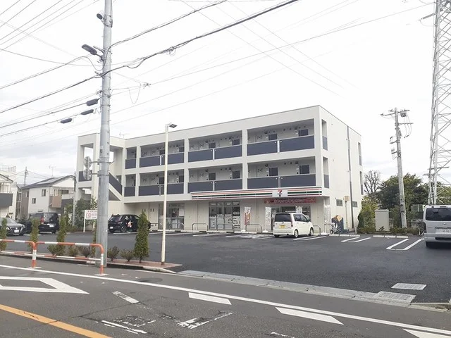 セブンイレブン足立興野2丁目店まで149m