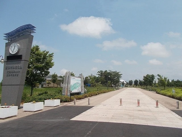 黒部市総合公園まで300m