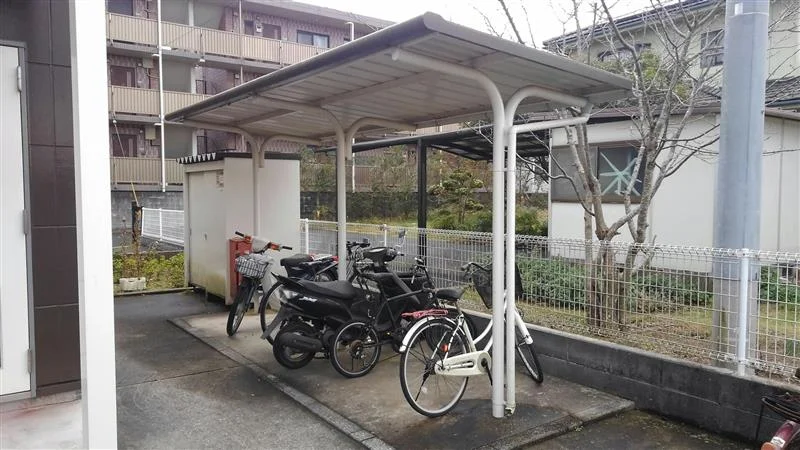 駐輪場完備