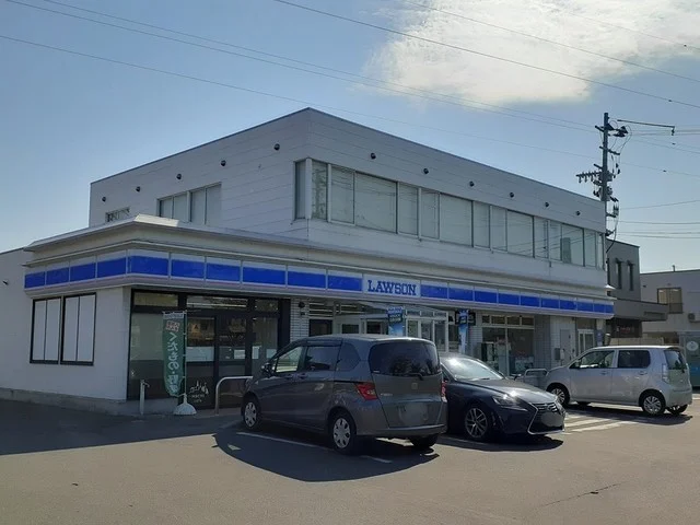 ローソン青森青葉店まで600m