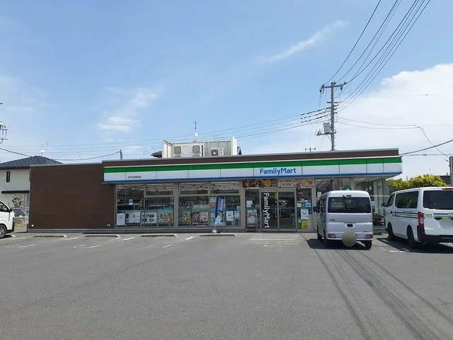 ファミリーマート　元吉田店まで680m
